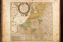 Tabula Geogr. Belgii Universi XVII Provinc. ad emendatiora Exempla adhuc edita jussa Acad. Reg. Scient. et Eleg. litter Boruss. descripta